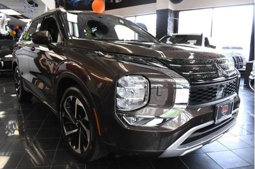 2023 Mitsubishi Outlander PHEV SEL