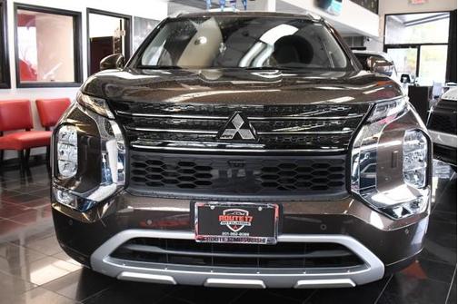 2023 Mitsubishi Outlander PHEV SEL