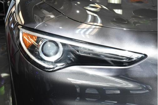 2018 Alfa Romeo Stelvio Sport
