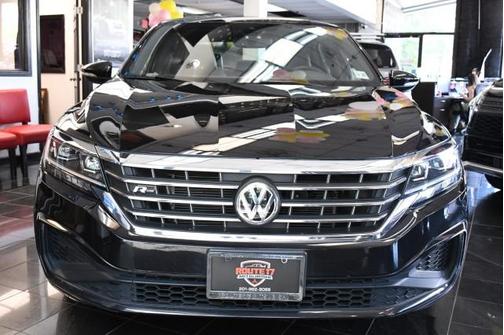 2022 Volkswagen Passat 2.0T R-Line