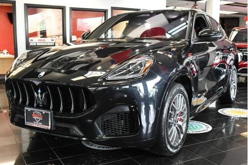Nero 2023 Maserati Grecale GT