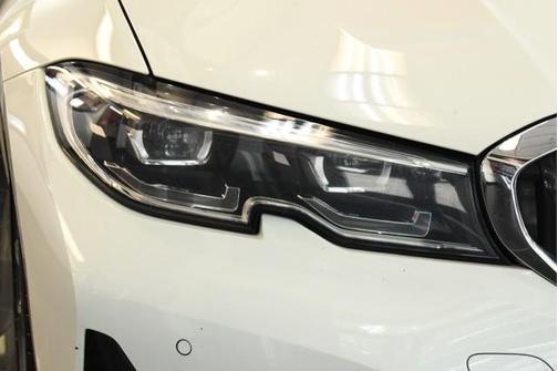 Alpine White 2020 BMW 330 i xDrive