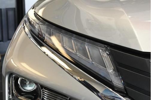 Alloy Silver Metallic 2026 Mitsubishi Eclipse Cross ES