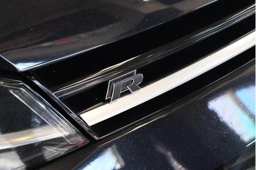 2016 Volkswagen Golf R 4-Door