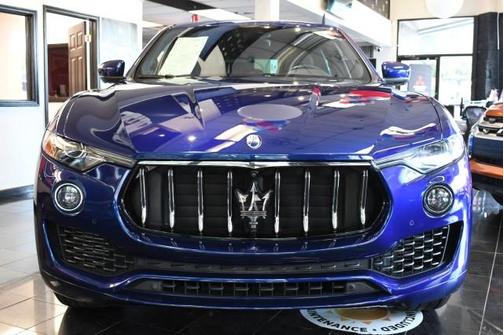 Blu 2023 Maserati Levante GT