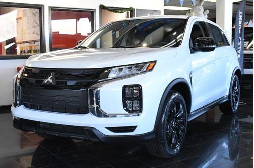 White Diamond 2026 Mitsubishi Outlander Sport 2.0 LE