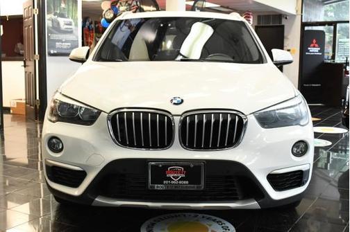 Alpine White 2017 BMW X1 xDrive 28i