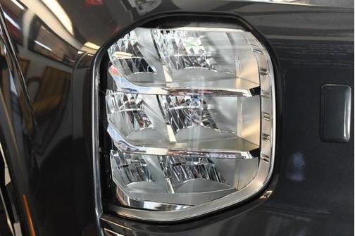 Graphite Gray 2024 Mitsubishi Outlander SE