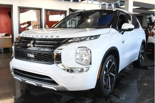 2025 Mitsubishi Outlander PHEV SEL Platinum Edition