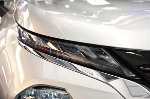 2025 Mitsubishi Outlander PHEV SE
