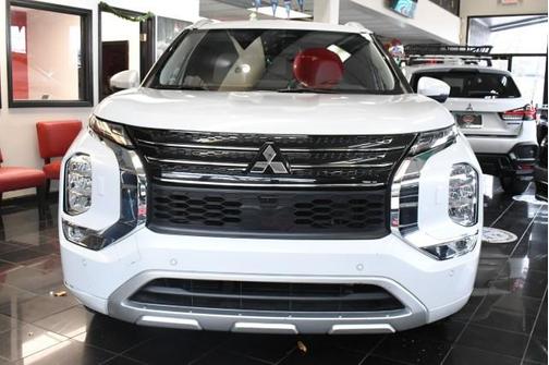 2024 Mitsubishi Outlander SEL