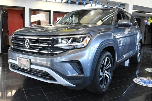 Platinum Gray Metallic 2023 Volkswagen Atlas 3.6L SEL