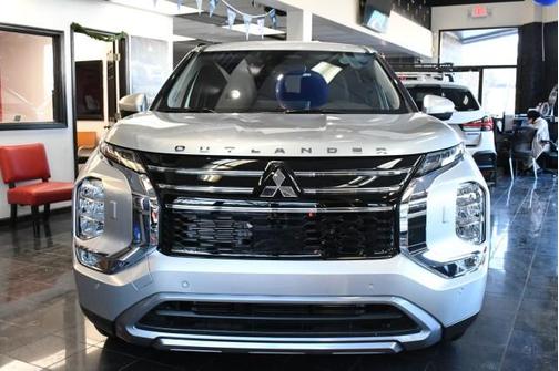 2026 Mitsubishi Outlander SE