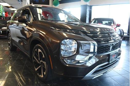 2023 Mitsubishi Outlander PHEV SEL