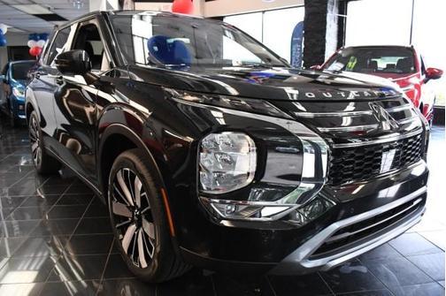 2026 Mitsubishi Outlander SE