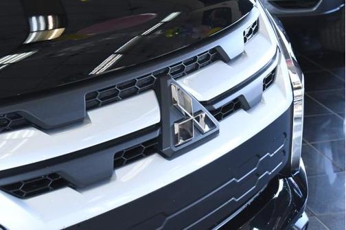 Labrador Black Pearl 2026 Mitsubishi Outlander Sport 2.0 ES