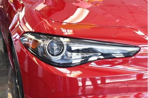 Rosso 2022 Alfa Romeo Giulia Ti