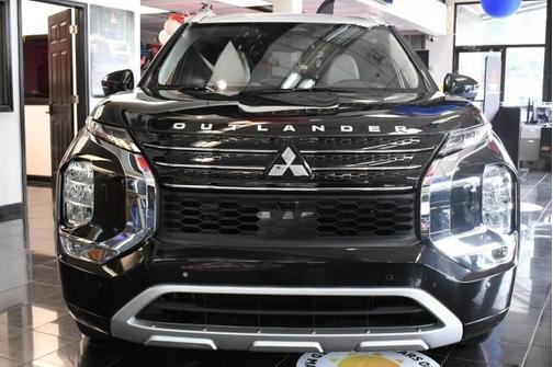 Black Diamond 2025 Mitsubishi Outlander PHEV SEL EDITION