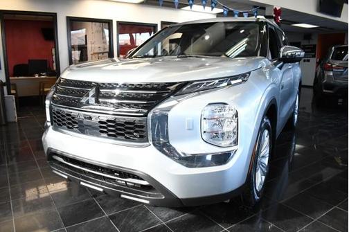 2025 Mitsubishi Outlander ES Fleet