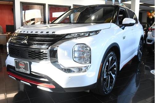 2023 Mitsubishi Outlander PHEV Ralliart