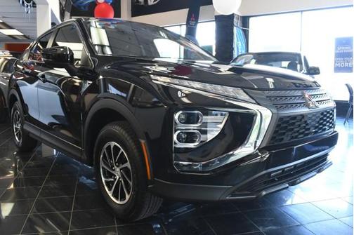 Labrador Black Pearl 2026 Mitsubishi Eclipse Cross ES
