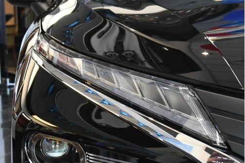 Labrador Black Pearl 2026 Mitsubishi Eclipse Cross ES