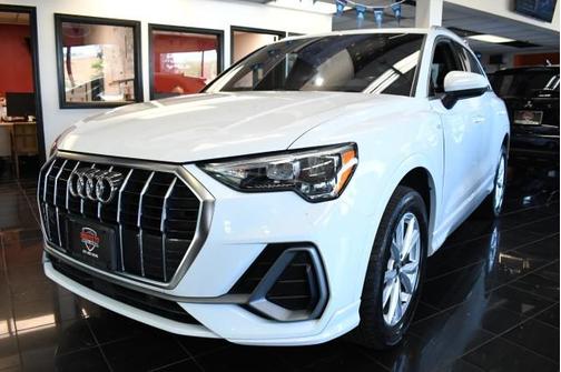 2022 Audi Q3 45 S line Premium