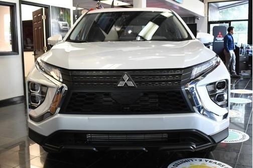 White Diamond 2026 Mitsubishi Eclipse Cross ES