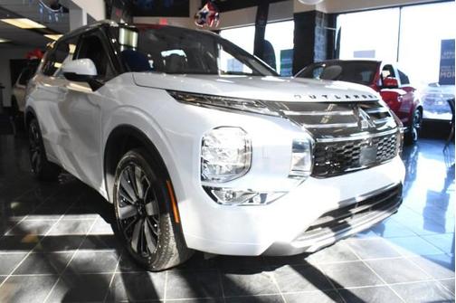 2026 Mitsubishi Outlander SEL