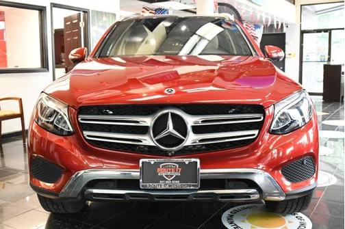 designo Cardinal Red Metallic 2018 Mercedes-Benz GLC 300 Base 4MATIC