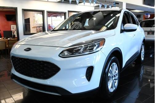 White 2020 Ford Escape SE