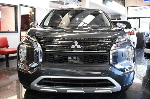 2025 Mitsubishi Outlander PHEV SE