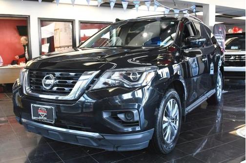 2019 Nissan Pathfinder S