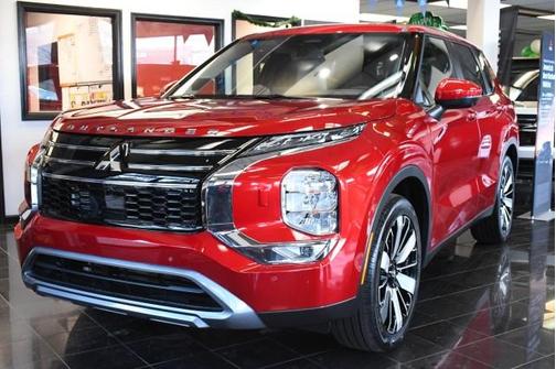 2026 Mitsubishi Outlander SE
