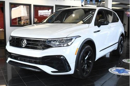 2023 Volkswagen Tiguan 2.0T SE R-Line Black