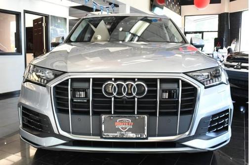 Florett Silver Metallic 2020 Audi Q7 55 Prestige