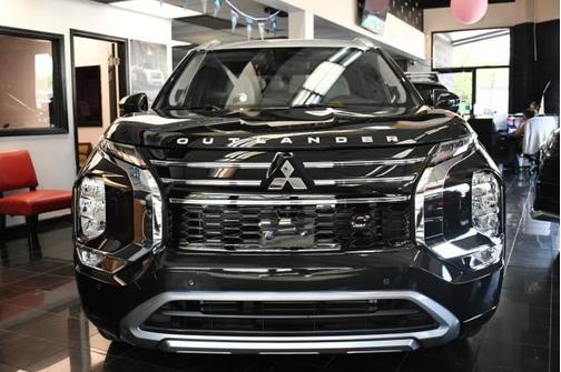 2025 Mitsubishi Outlander Platinum Edition