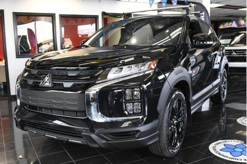 Labrador Black Pearl 2026 Mitsubishi Outlander Sport 2.0 Trail Edition