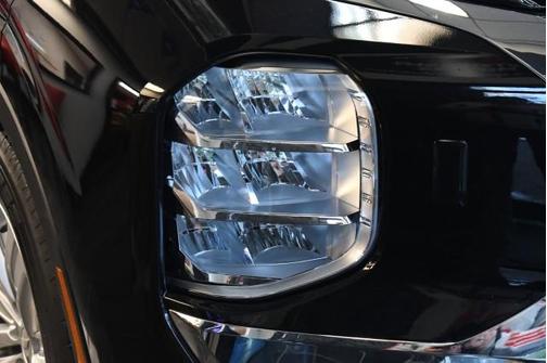 2024 Mitsubishi Outlander ES