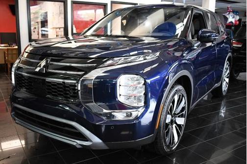 2025 Mitsubishi Outlander SE