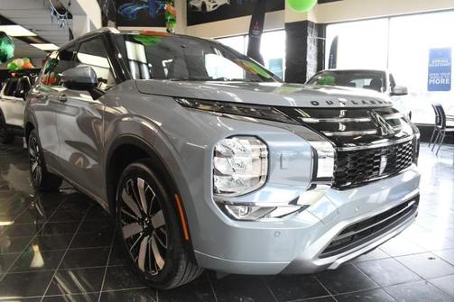 2026 Mitsubishi Outlander SEL