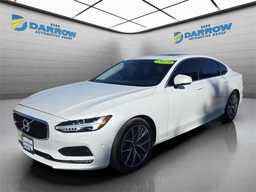 2019 Volvo S90 T6 Momentum