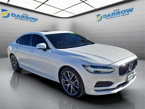 2019 Volvo S90 T6 Momentum