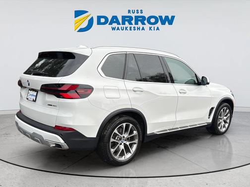 Alpine White 2026 BMW X5 xDrive40i