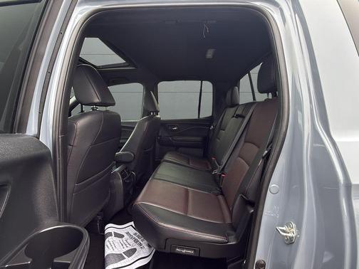 2022 Honda Ridgeline Black Edition