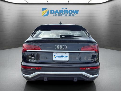 Mythos Black Metallic 2023 Audi Q5 45 S line quattro Premium