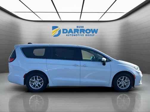 2023 Chrysler Pacifica Touring-L