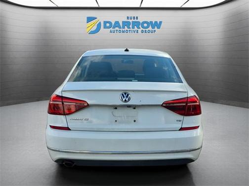 2017 Volkswagen Passat 1.8T SE