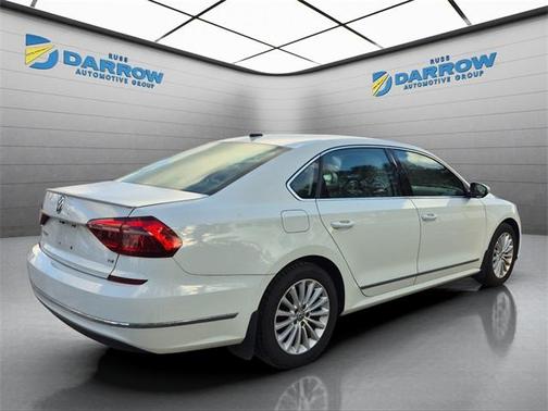 2017 Volkswagen Passat 1.8T SE