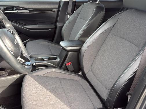 Gravity Gray 2024 Kia Seltos S